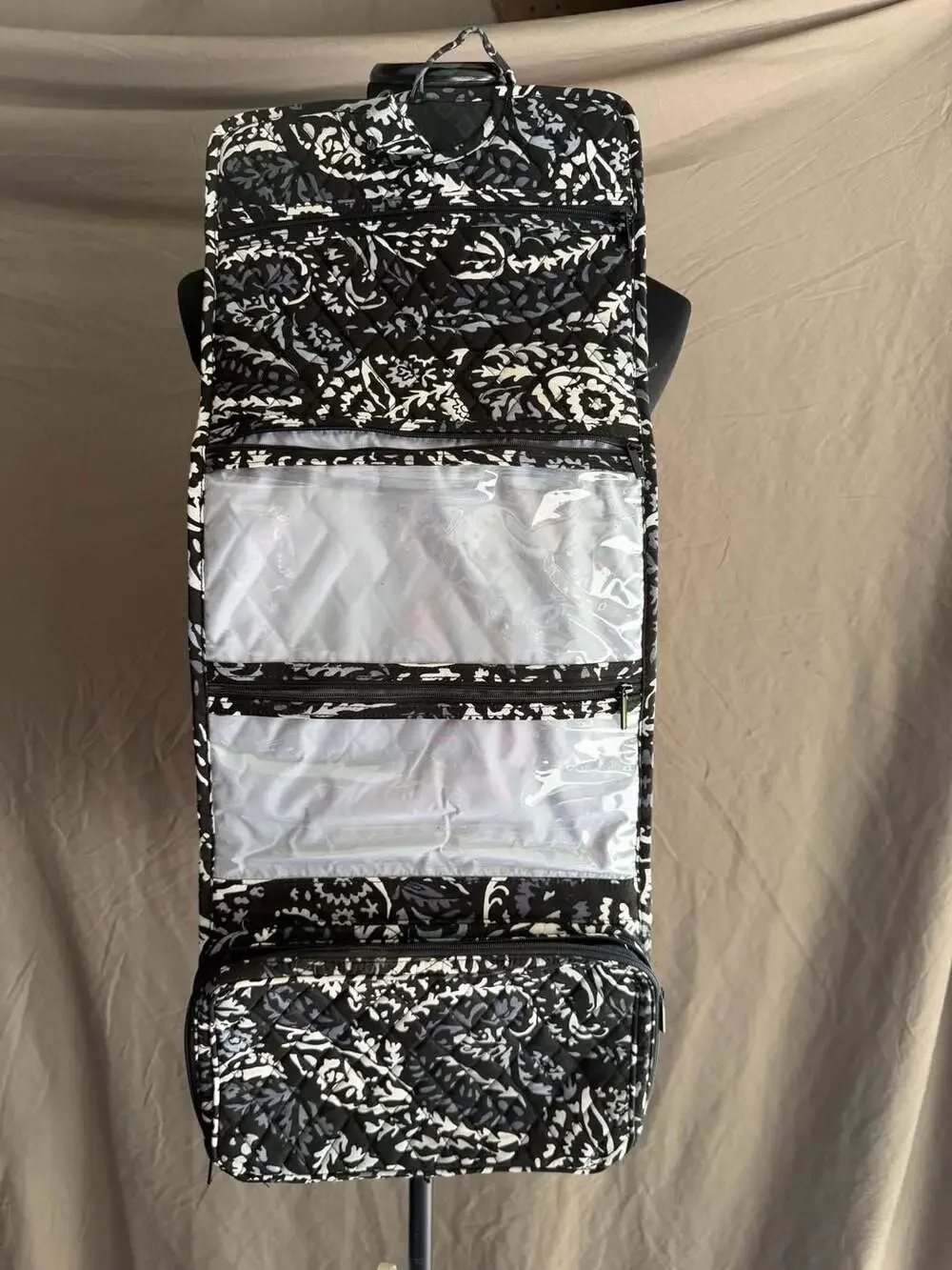 Vera Bradley Hanging Travel Organizer / Toiletry Bag in Black Paisley Quilted Fa